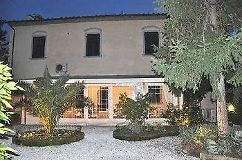Panzió Il Mattino Ha L'oro In Bocca 2*